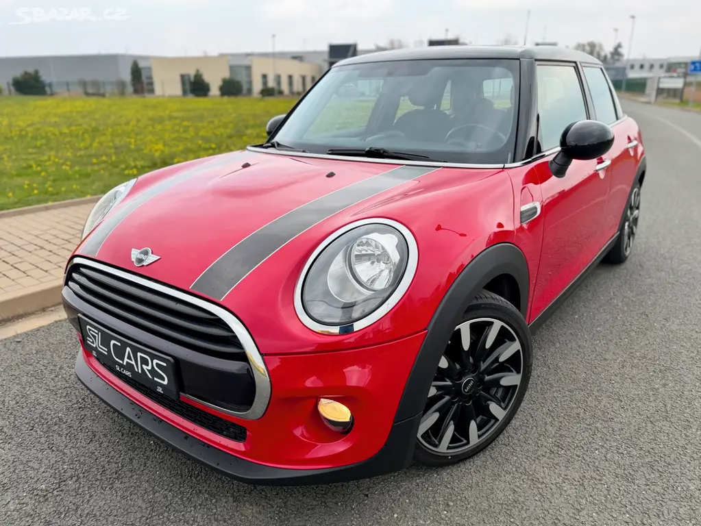 MINI COOPER 1.5 //2018 100.500 KM PANO SERVISKA